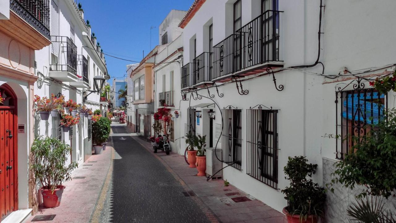 Seaclub Suites Estepona By Roomservices מראה חיצוני תמונה