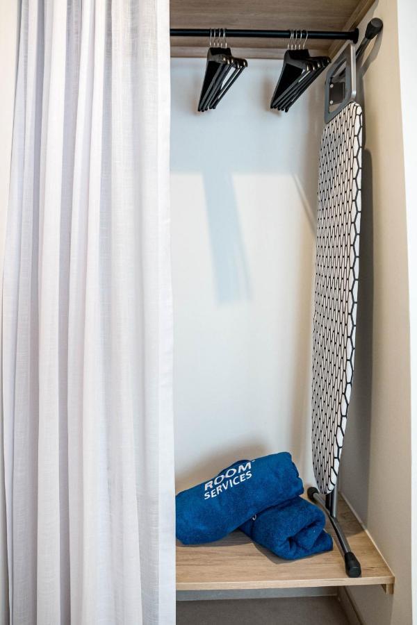 Seaclub Suites Estepona By Roomservices מראה חיצוני תמונה