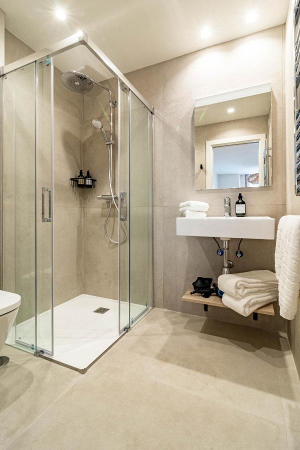 Seaclub Suites Estepona By Roomservices מראה חיצוני תמונה