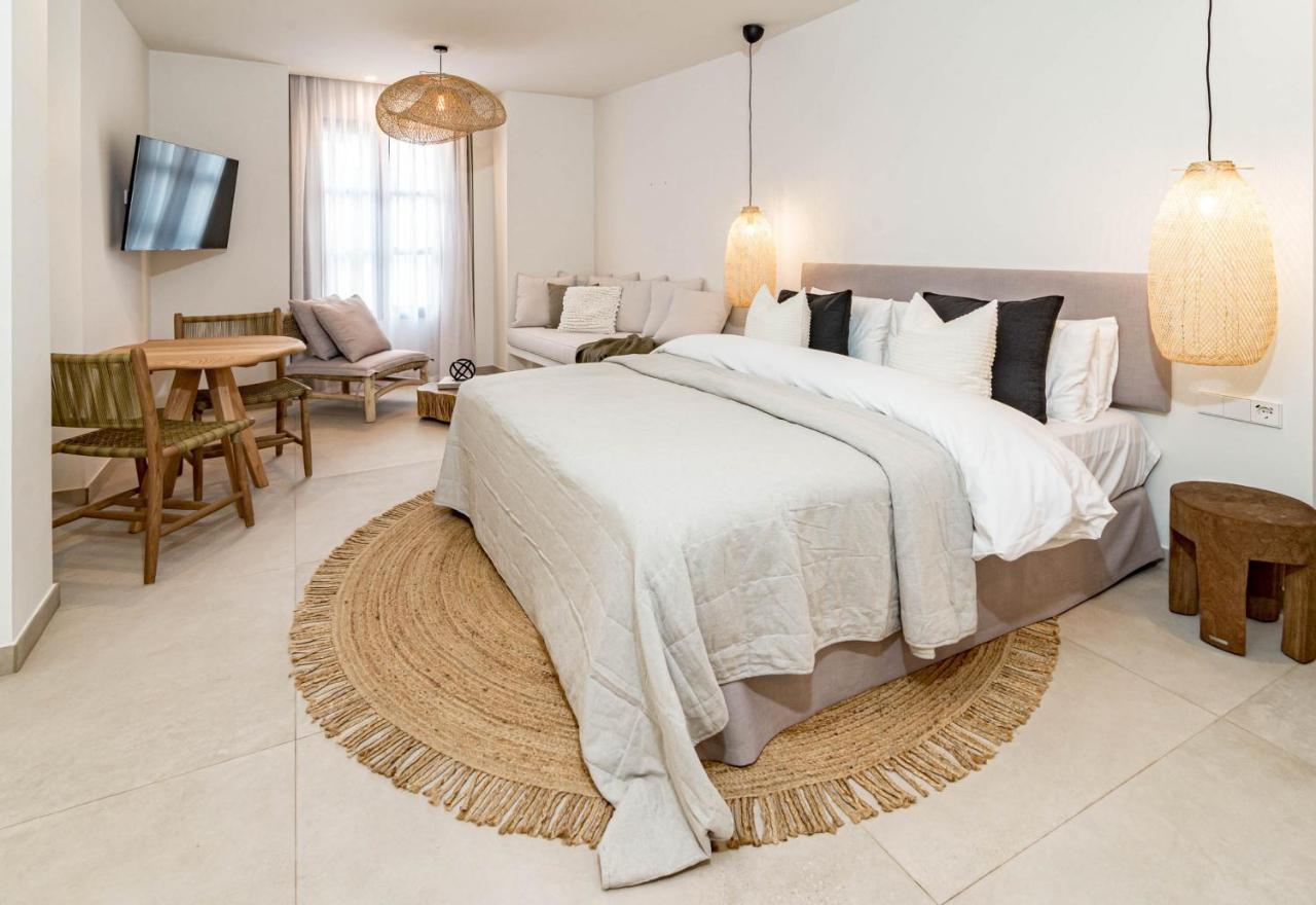 Seaclub Suites Estepona By Roomservices מראה חיצוני תמונה